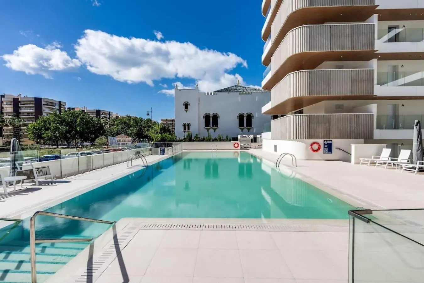 Jade Tower Fuengirola 2Br Perfect Location Apartment