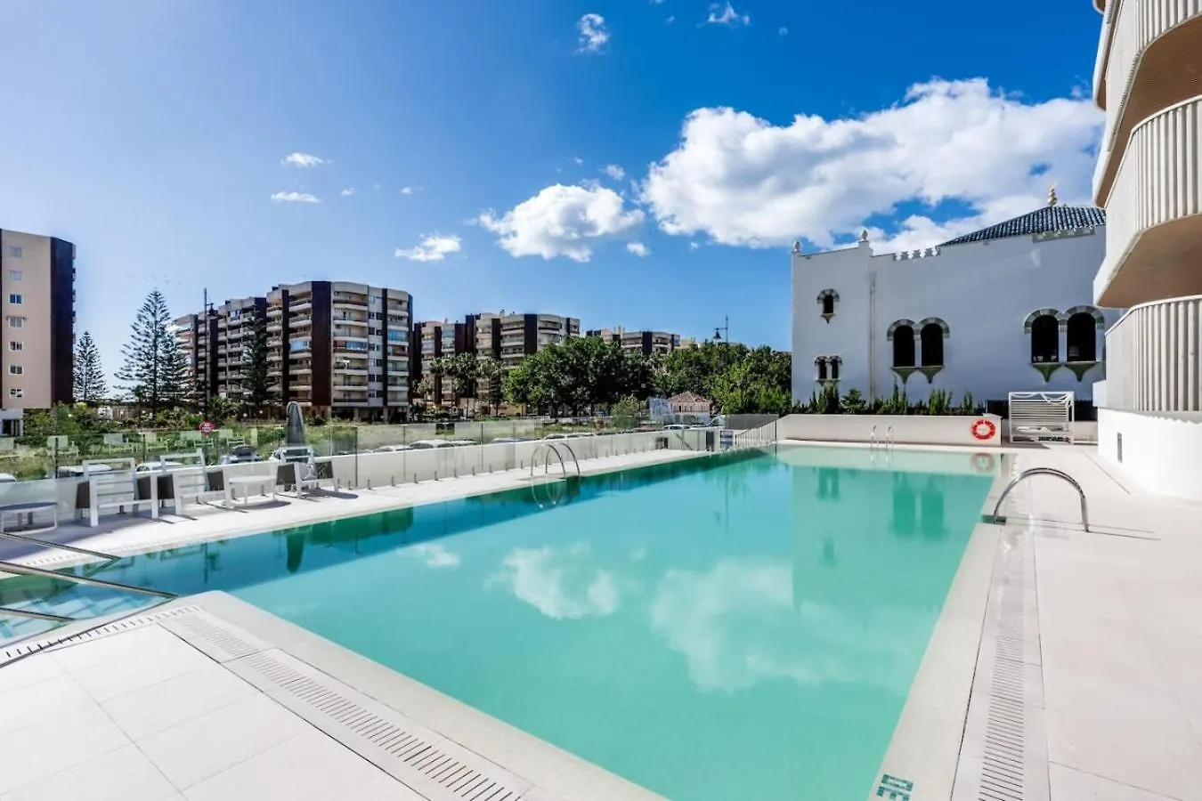 Jade Tower Fuengirola 2Br Perfect Location Apartment