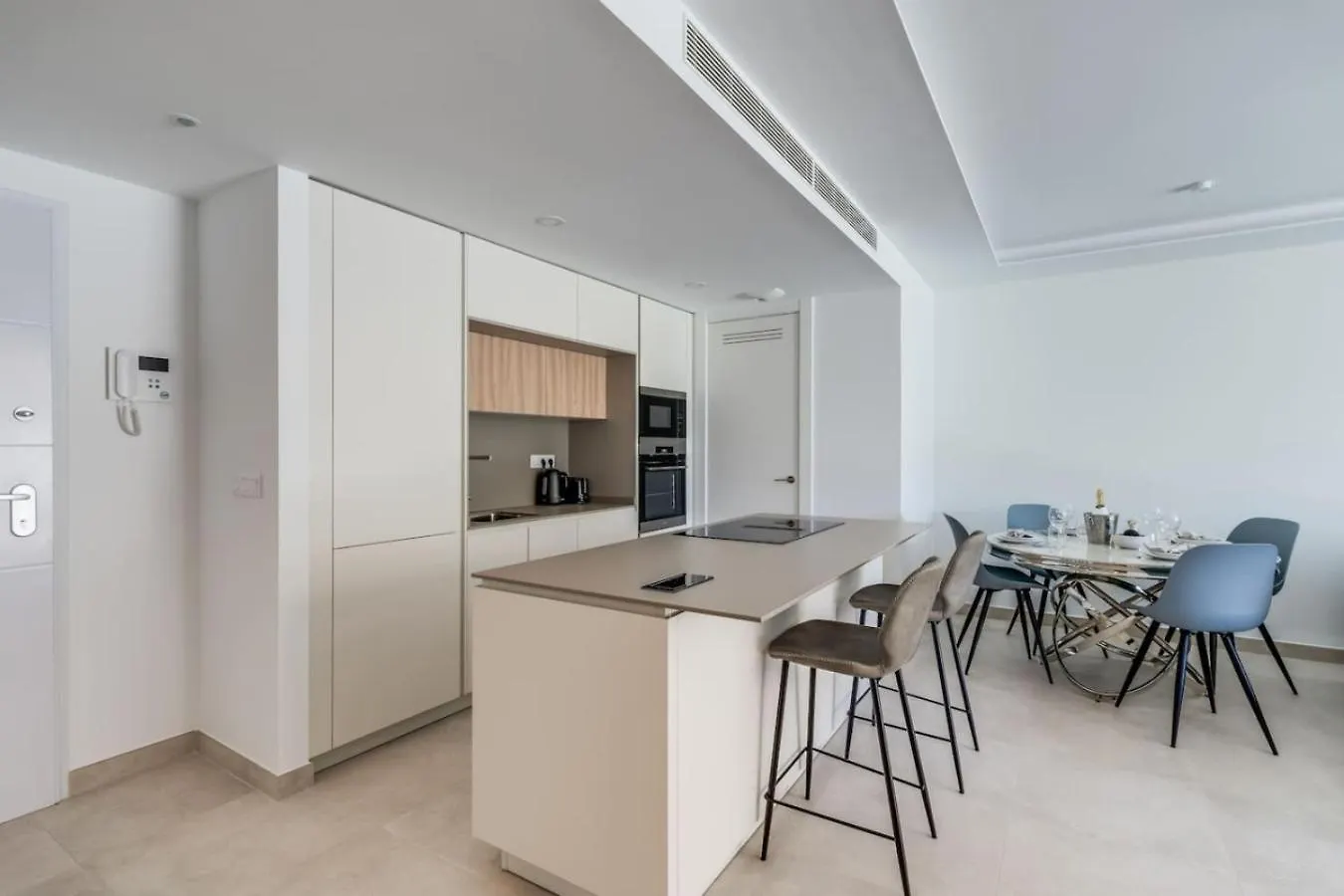Jade Tower Fuengirola 2Br Perfect Location Apartment Spain