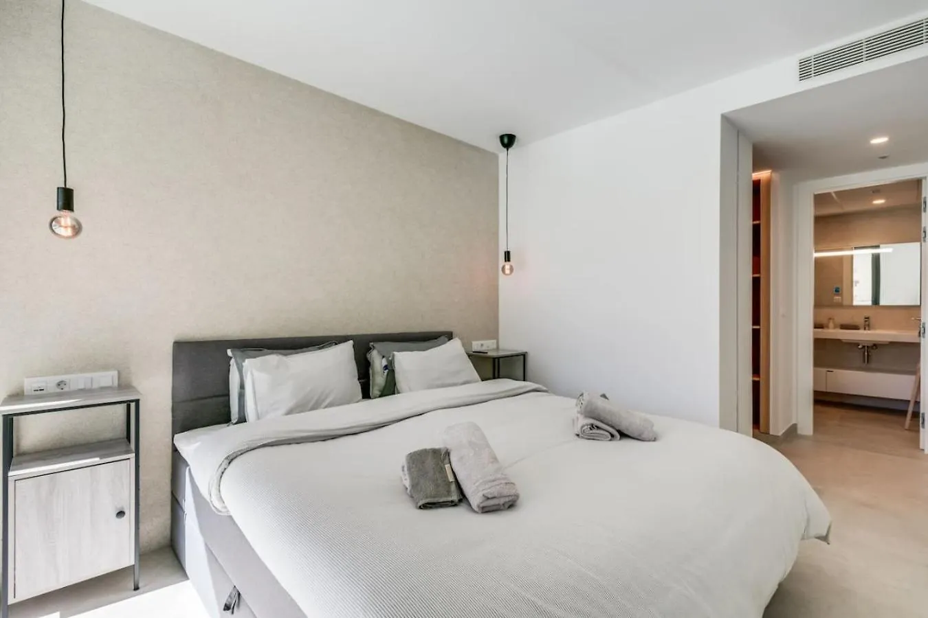 Jade Tower Fuengirola 2Br Perfect Location Apartment