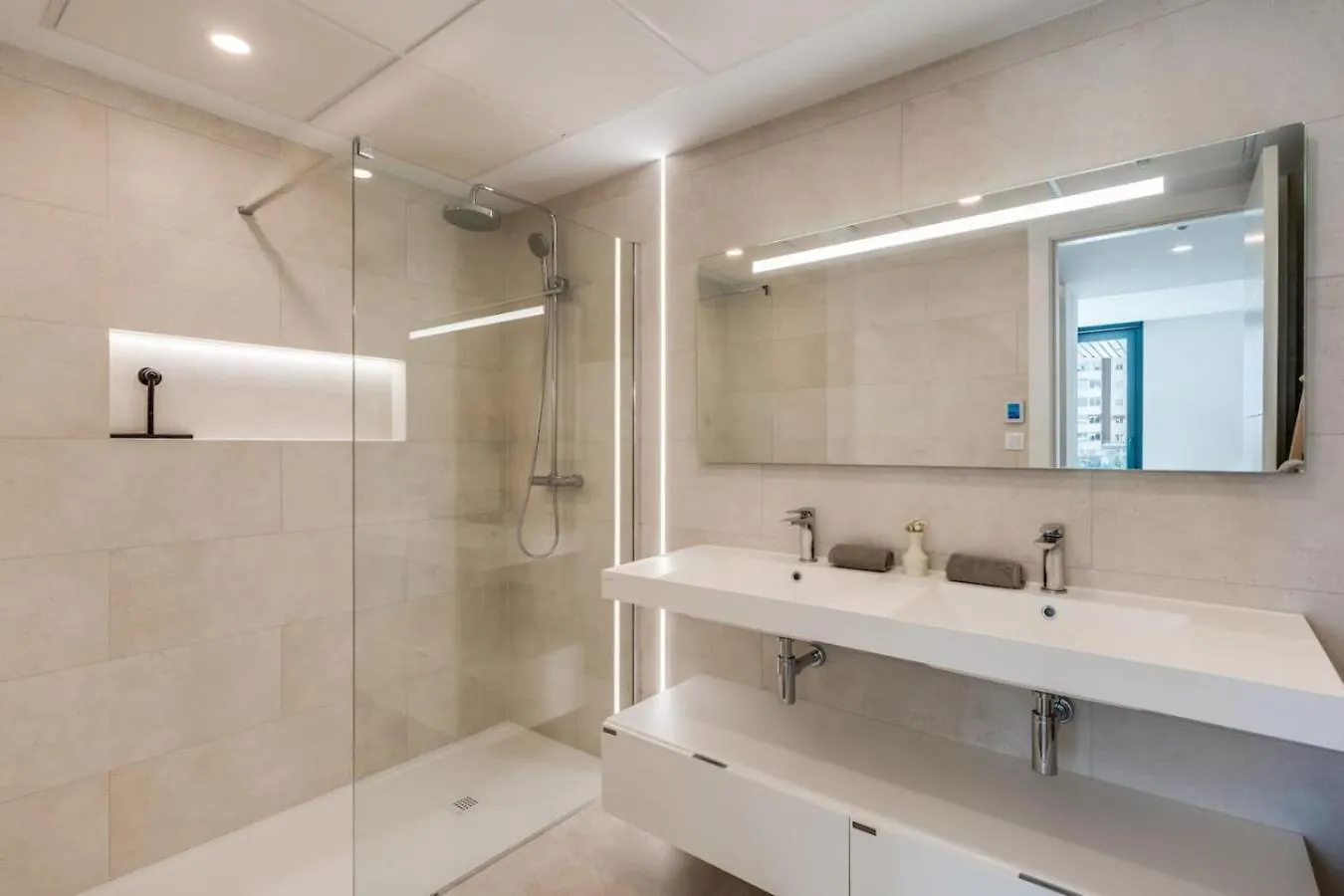 Jade Tower Fuengirola 2Br Perfect Location Apartment