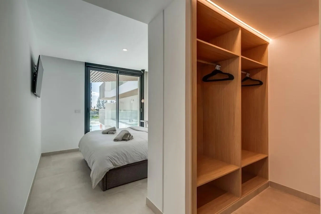 Jade Tower Fuengirola 2Br Perfect Location Apartment
