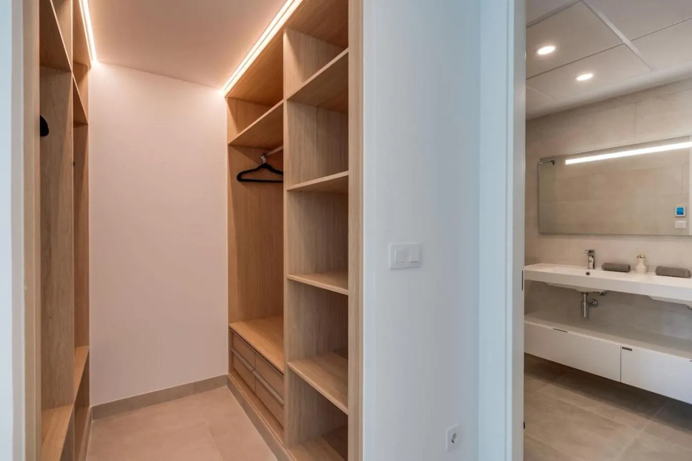 Jade Tower Fuengirola 2Br Perfect Location Apartment Spain
